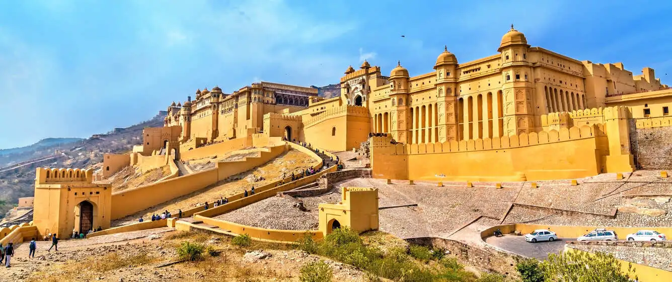Jaipur taxi service for Amer Fort tour packages and Jaipur sightseeing